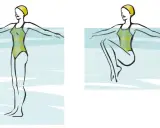 Esercizi di acquagym per dimagrire la pancia: una donna in piedi e poi seduta in acqua, con braccia aperte.